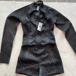 Black Rowen Surfsuiter  - GIGI C- New
Size S 

New